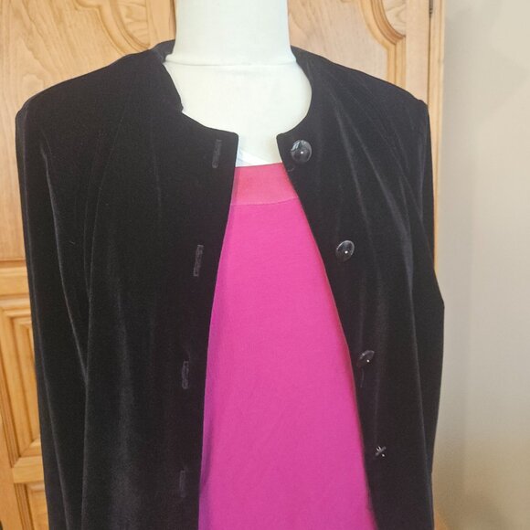 JACKET, VELVET FOR FUN OR FORMAL - Picture 2 of 8